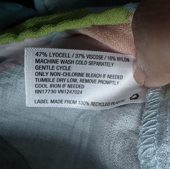 A New Day Tropical Print Peplum Blouse With Cut Outs Size Large - Picture 4 of 5